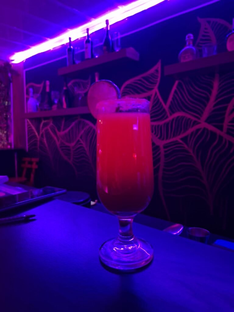 Blue hawai